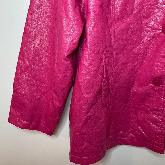 Hot pink crinkled vegan leather pointed collar button down pockets trench coat! - Picture 5 of 14